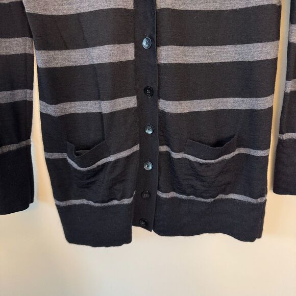 Halogen Women's 100% Merino Wool Black Grey Button Striped Cardigan Size Medium - Picture 3 of 6